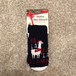 Aloe Infused Fuzzy Socks